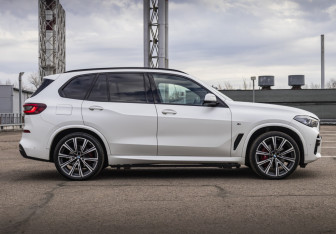 Подержанный автомобиль BMW X5 2021 года (4 фото)