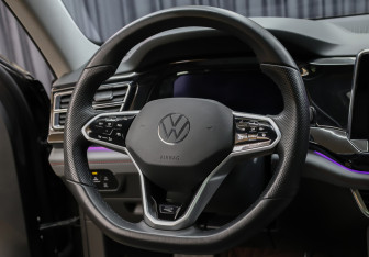 Подержанный автомобиль Volkswagen Teramont 2021 года (17 фото)