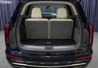 Подержанный автомобиль Cadillac XT6 2020 года (10 фото)