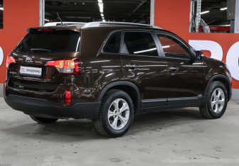 Подержанный автомобиль Kia Sorento 2018 года (5 фото)