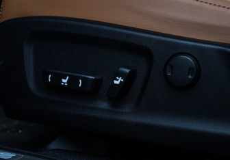 Подержанный автомобиль Lexus RX 2020 года (17 фото)