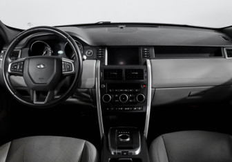Подержанный автомобиль Land Rover Discovery Sport 2018 года (12 фото)