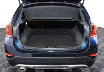 Подержанный автомобиль BMW X1 2014 года (9 фото)