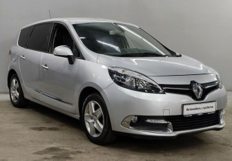 Подержанный автомобиль Renault Scenic 2016 года (3 фото)