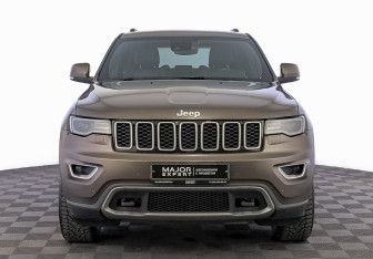 Подержанный автомобиль Jeep Grand Cherokee 2018 года (2 фото)