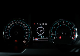 Подержанный автомобиль Jaguar XF Sedan 2014 года (11 фото)