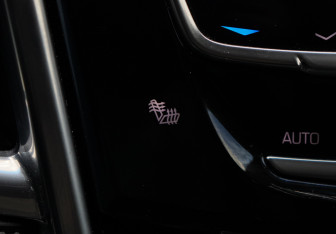 Подержанный автомобиль Cadillac SRX 2014 года (16 фото)
