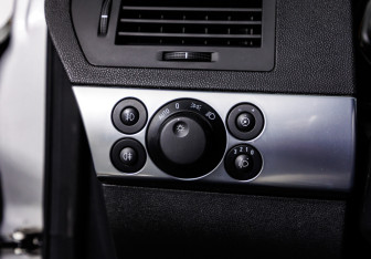 Подержанный автомобиль Opel Astra Wagon 2014 года (14 фото)