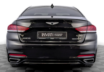 Подержанный автомобиль Genesis G80 2017 года (6 фото)