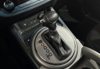 Подержанный автомобиль Kia Sportage 2014 года (15 фото)