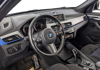 Подержанный автомобиль BMW X1 2019 года (15 фото)