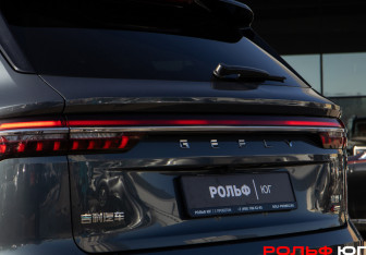 Подержанный автомобиль Geely Monjaro 2023 года (29 фото)