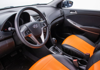 Подержанный автомобиль Hyundai Solaris Sedan 2015 года (10 фото)