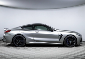 Подержанный автомобиль BMW M8 Coupe 2019 года (4 фото)