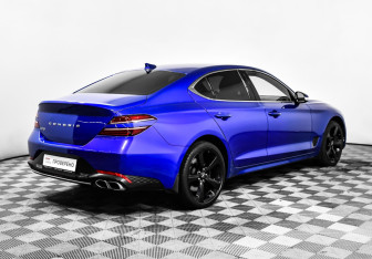 Подержанный автомобиль Genesis G70 2021 года (5 фото)