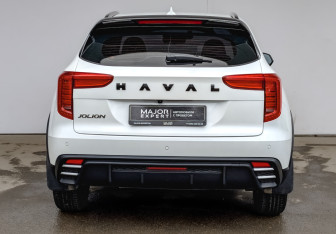 Подержанный автомобиль Haval Jolion 2024 года (6 фото)