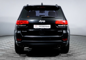 Подержанный автомобиль Jeep Grand Cherokee 2015 года (6 фото)
