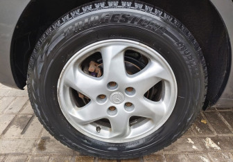 Подержанный автомобиль Toyota Auris Hatchback 2007 года (13 фото)