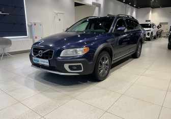 Подержанный автомобиль Volvo XC70 2012 года (1 фото)