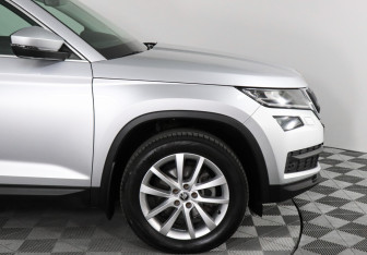 Подержанный автомобиль Skoda Kodiaq 2020 года (14 фото)
