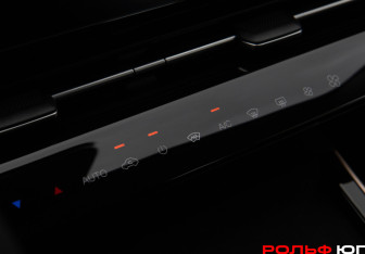 Подержанный автомобиль Omoda C5 2023 года (22 фото)