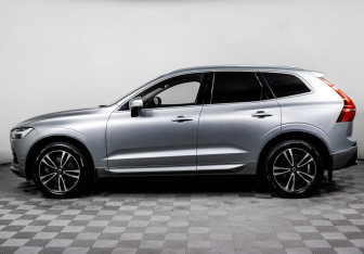 Подержанный автомобиль Volvo XC60 2018 года (8 фото)