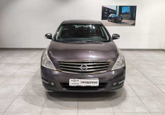 Подержанный автомобиль Nissan Teana 2009 года (2 фото)