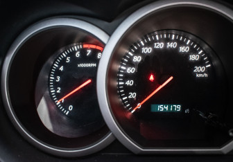 Подержанный автомобиль Suzuki Grand Vitara 2007 года (12 фото)