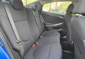 Подержанный автомобиль Hyundai Solaris Sedan 2011 года (11 фото)