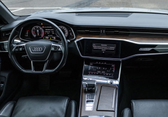Подержанный автомобиль Audi A6 Sedan 2019 года (13 фото)