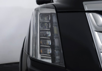 Подержанный автомобиль Cadillac Escalade Suv 2018 года (28 фото)