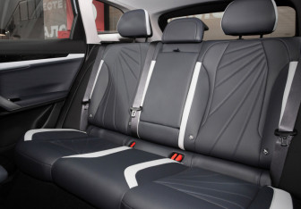 Новый Geely Atlas 2025 (31 фото)