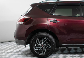 Подержанный автомобиль Nissan Murano Suv 2013 года (20 фото)
