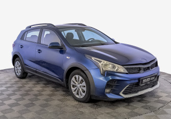 Подержанный автомобиль Kia Rio Hatchback 2021 года (3 фото)
