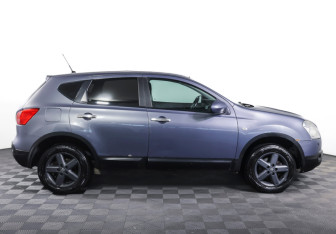 Подержанный автомобиль Nissan Qashqai 2008 года (4 фото)