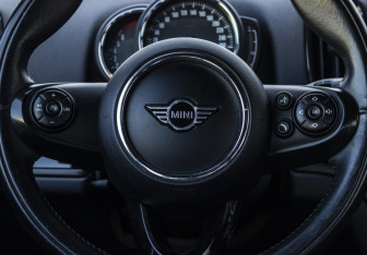 Подержанный автомобиль MINI Countryman 2019 года (11 фото)