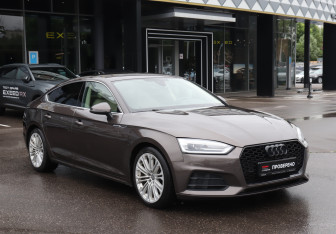 Подержанный автомобиль Audi A5 Liftback 2018 года (3 фото)