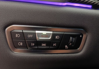 Подержанный автомобиль BMW X6 2020 года (9 фото)