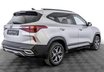 Подержанный автомобиль Kia Seltos 2021 года (5 фото)