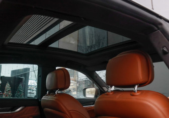 Подержанный автомобиль Maserati Levante 2021 года (25 фото)