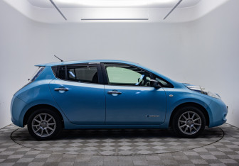 Подержанный автомобиль Nissan Leaf 2016 года (6 фото)
