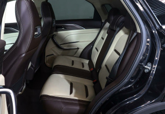 Подержанный автомобиль FAW Bestune T77 2023 года (9 фото)