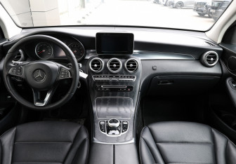 Подержанный автомобиль Mercedes-Benz GLC Coupe 2018 года (14 фото)