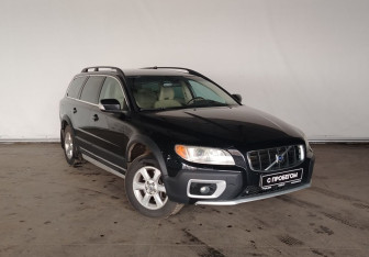 Подержанный автомобиль Volvo XC70 2008 года (3 фото)