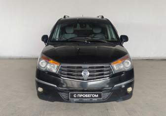 Подержанный автомобиль SsangYong Stavic 2013 года (2 фото)