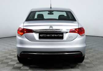 Подержанный автомобиль Citroen C4 Sedan 2020 года (4 фото)