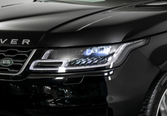 Подержанный автомобиль Land Rover Range Rover Sport 2018 года (21 фото)