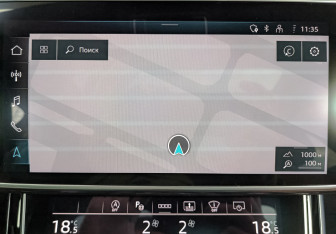 Подержанный автомобиль Audi A8 2023 года (28 фото)