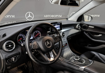 Подержанный автомобиль Mercedes-Benz GLC Coupe 2017 года (15 фото)