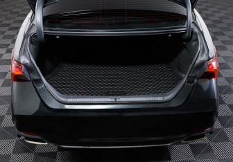 Подержанный автомобиль Toyota Avalon 2022 года (10 фото)